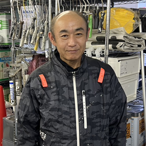 部長　板垣　晴俊